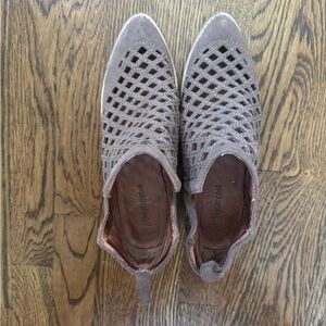 Jeffrey Campbell Taupe Woven Flats